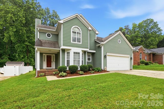 6000 Carriage Oaks Drive, Charlotte, NC 28262