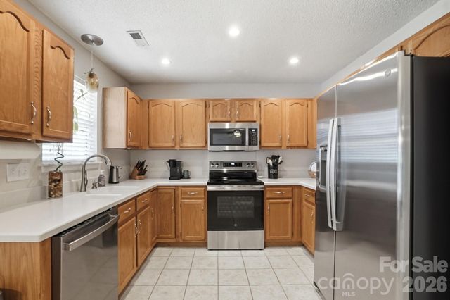 6000 Carriage Oaks Drive, Charlotte, NC 28262