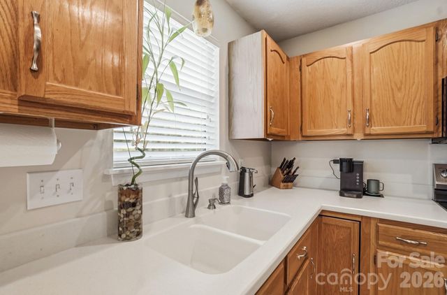 6000 Carriage Oaks Drive, Charlotte, NC 28262