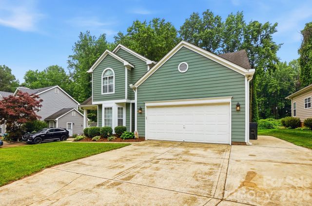 6000 Carriage Oaks Drive, Charlotte, NC 28262