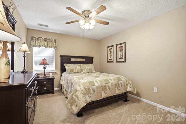 6000 Carriage Oaks Drive, Charlotte, NC 28262