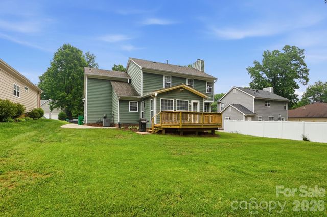 6000 Carriage Oaks Drive, Charlotte, NC 28262