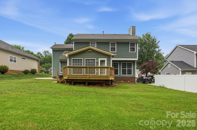 6000 Carriage Oaks Drive, Charlotte, NC 28262