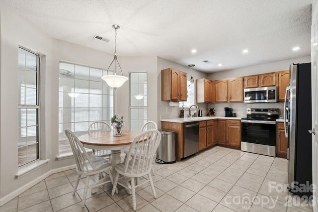 6000 Carriage Oaks Drive, Charlotte, NC 28262