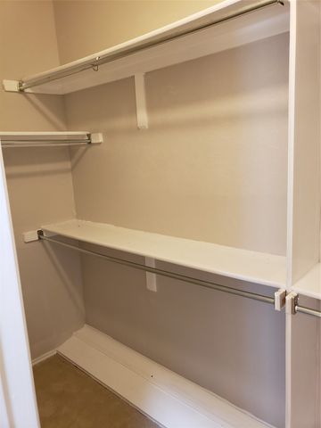 940 S Old Orchard Lane, Lewisville, TX 75067