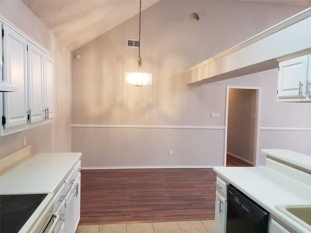 940 S Old Orchard Lane, Lewisville, TX 75067