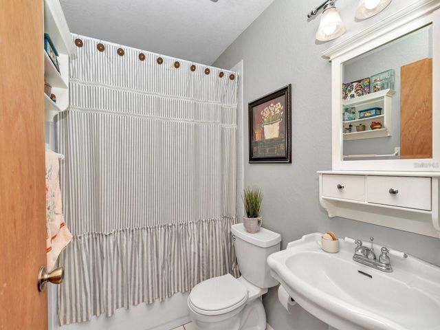 23608 NE 124TH PLACE ROAD, Fort Mc Coy, FL 32134