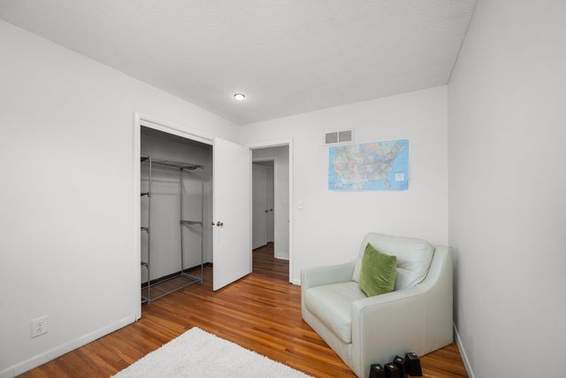 2704 29th Street, Bettendorf, IA 52722