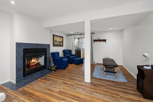 2704 29th Street, Bettendorf, IA 52722