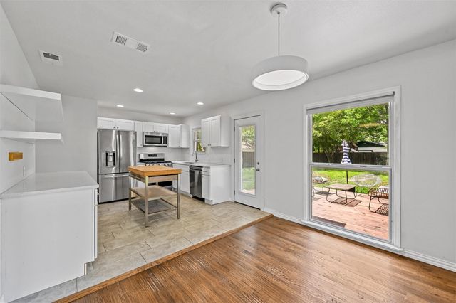 11015 Stallcup Drive, Dallas, TX 75228