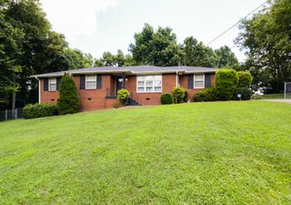 4800 Timberhill Dr, Nashville, TN 37211