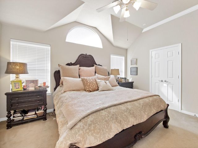 18 Powers Bend Way, The Woodlands, TX 77382