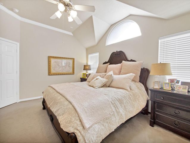 18 Powers Bend Way, The Woodlands, TX 77382