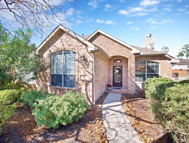 18 Powers Bend Way, The Woodlands, TX 77382