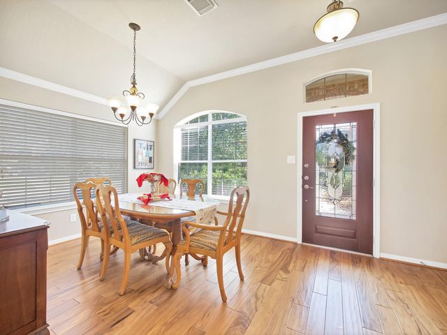 18 Powers Bend Way, The Woodlands, TX 77382