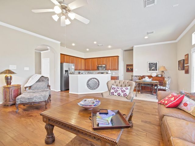 18 Powers Bend Way, The Woodlands, TX 77382