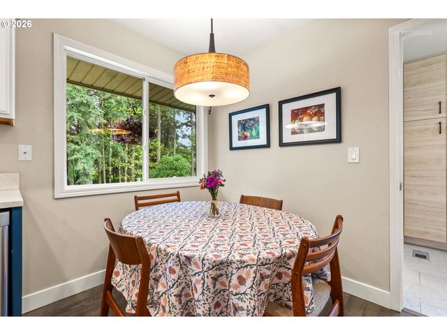 16612 Sw VILLA Rd, Sherwood, OR 97140