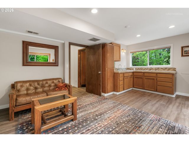 16612 Sw VILLA Rd, Sherwood, OR 97140