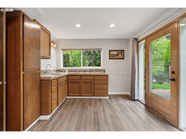 16612 Sw VILLA Rd, Sherwood, OR 97140