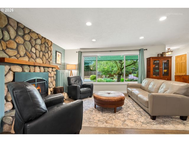 16612 Sw VILLA Rd, Sherwood, OR 97140