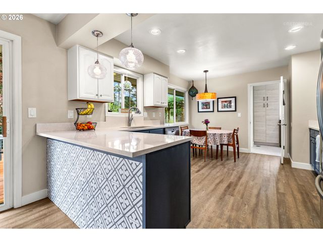 16612 Sw VILLA Rd, Sherwood, OR 97140