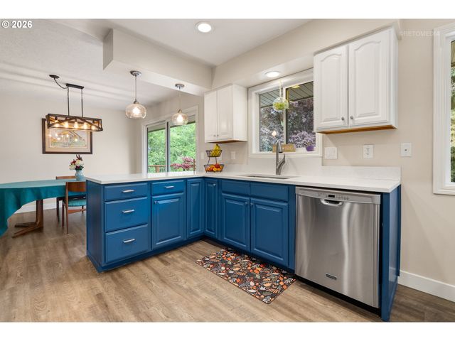 16612 Sw VILLA Rd, Sherwood, OR 97140