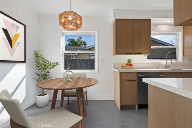 8537 Langdon, North Hills, CA 91343