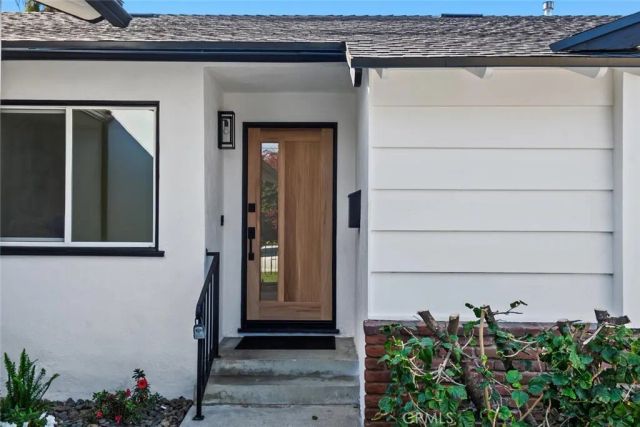 8537 Langdon, North Hills, CA 91343