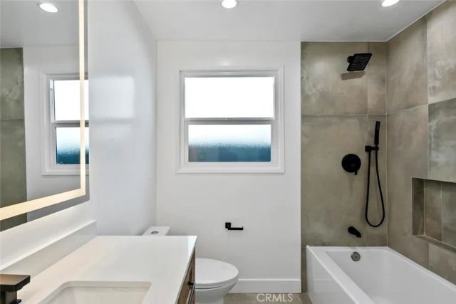 8537 Langdon, North Hills, CA 91343