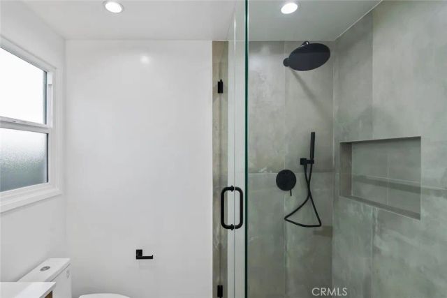 8537 Langdon, North Hills, CA 91343