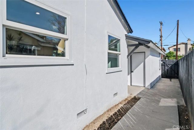 8537 Langdon, North Hills, CA 91343