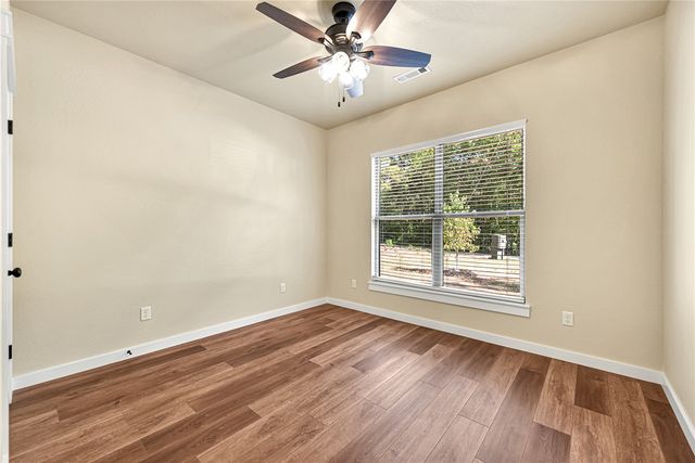 27 Exminster Lane, Bella Vista, AR 72714