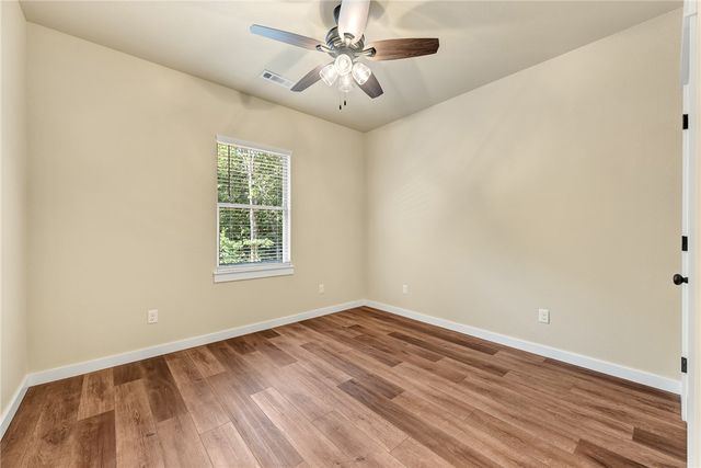 27 Exminster Lane, Bella Vista, AR 72714