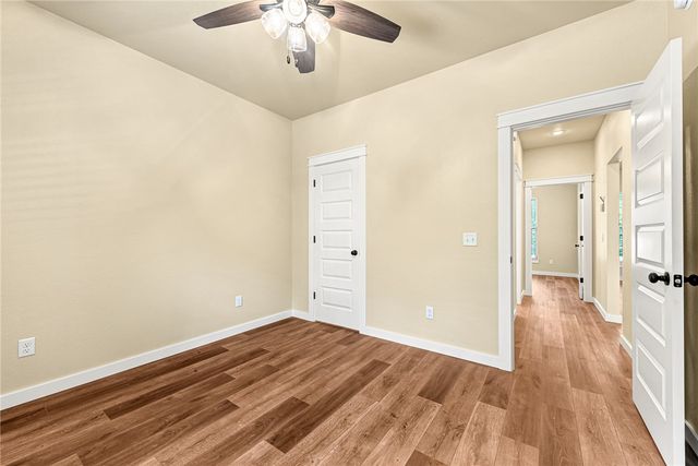 27 Exminster Lane, Bella Vista, AR 72714