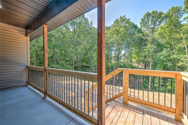 27 Exminster Lane, Bella Vista, AR 72714