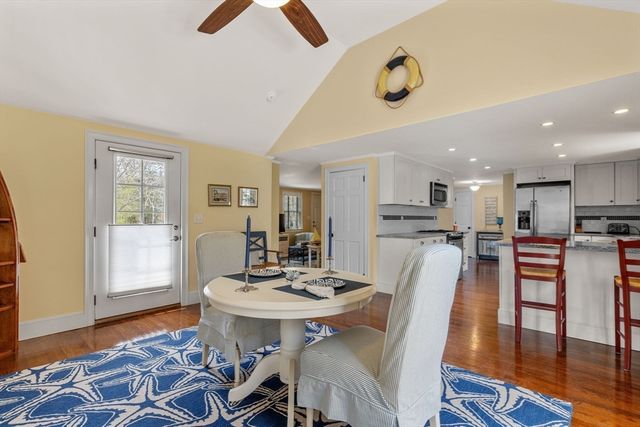 48 Bayview Cir, Barnstable, MA 02655