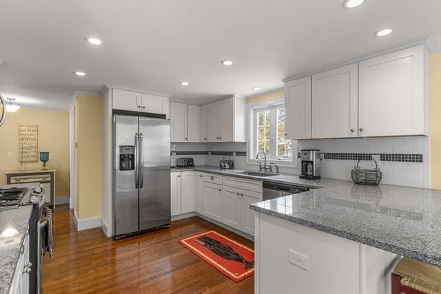 48 Bayview Cir, Barnstable, MA 02655