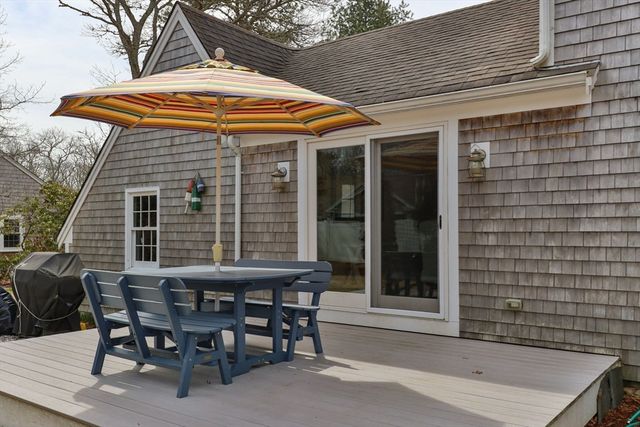 48 Bayview Cir, Barnstable, MA 02655