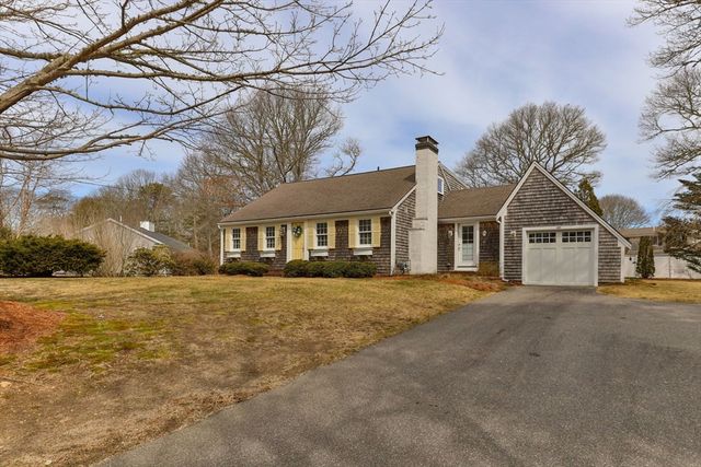 48 Bayview Cir, Barnstable, MA 02655