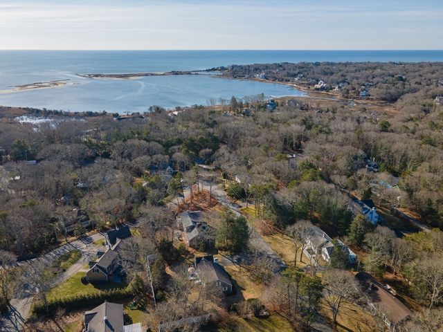 48 Bayview Cir, Barnstable, MA 02655