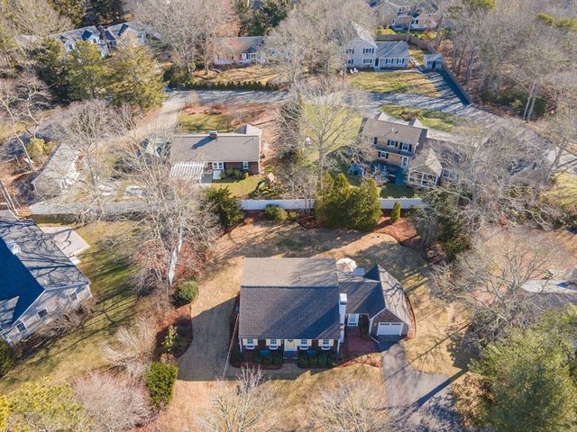 48 Bayview Cir, Barnstable, MA 02655