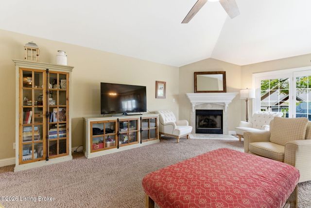 1513 Mahogany Run Dr, La Grange, KY 40031