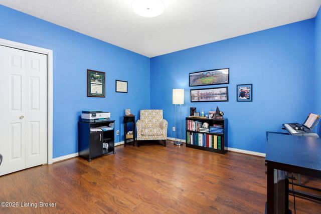 1513 Mahogany Run Dr, La Grange, KY 40031