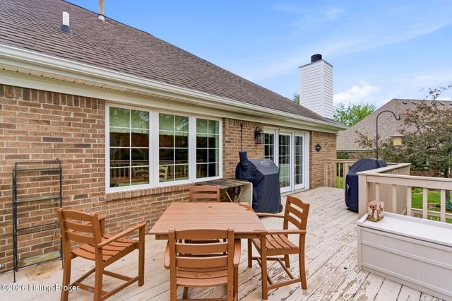 1513 Mahogany Run Dr, La Grange, KY 40031