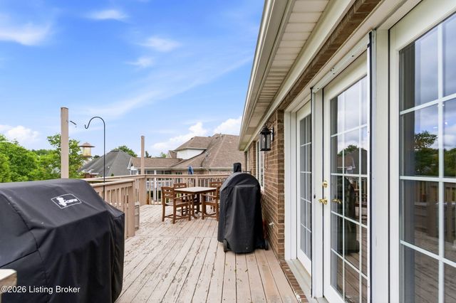 1513 Mahogany Run Dr, La Grange, KY 40031