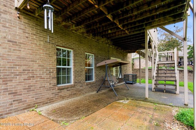 1513 Mahogany Run Dr, La Grange, KY 40031