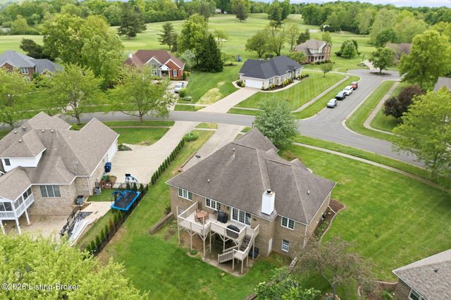 1513 Mahogany Run Dr, La Grange, KY 40031