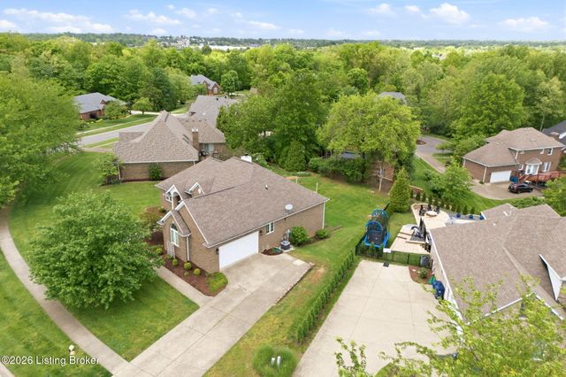 1513 Mahogany Run Dr, La Grange, KY 40031