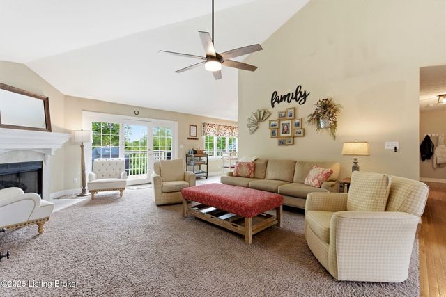 1513 Mahogany Run Dr, La Grange, KY 40031