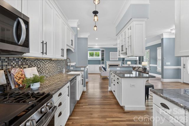 5752 Morris Hunt Drive, Fort Mill, SC 29708